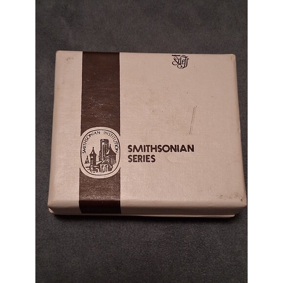 Smithsonian Washington Inaugural Tie Tac in Box George Washington 1789 - Picture 6 of 7